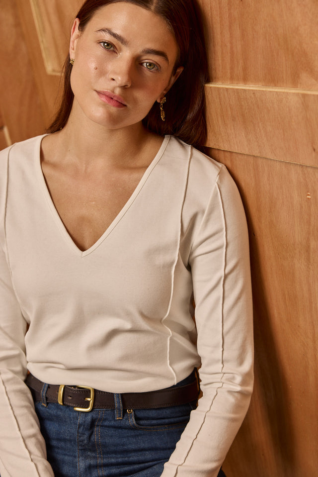 The Sculpted Top - V neck