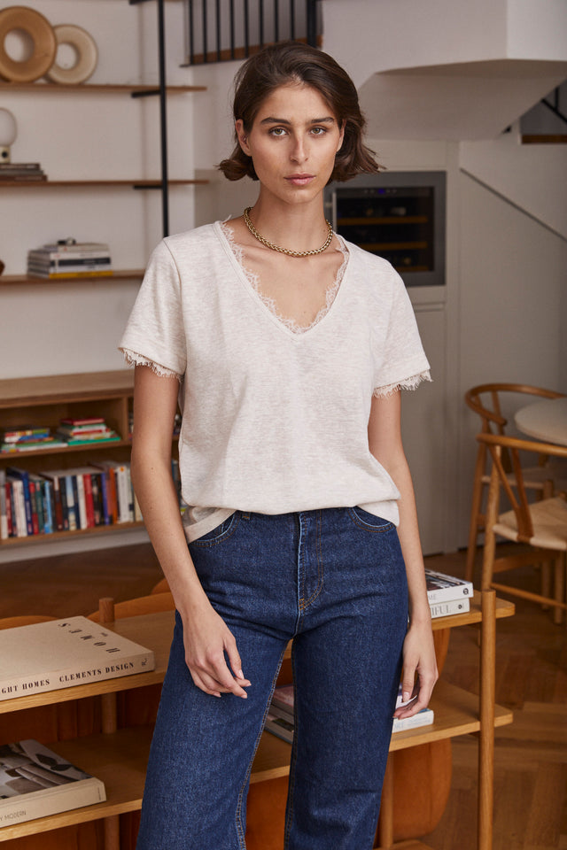 The Essential Lace - V Neck