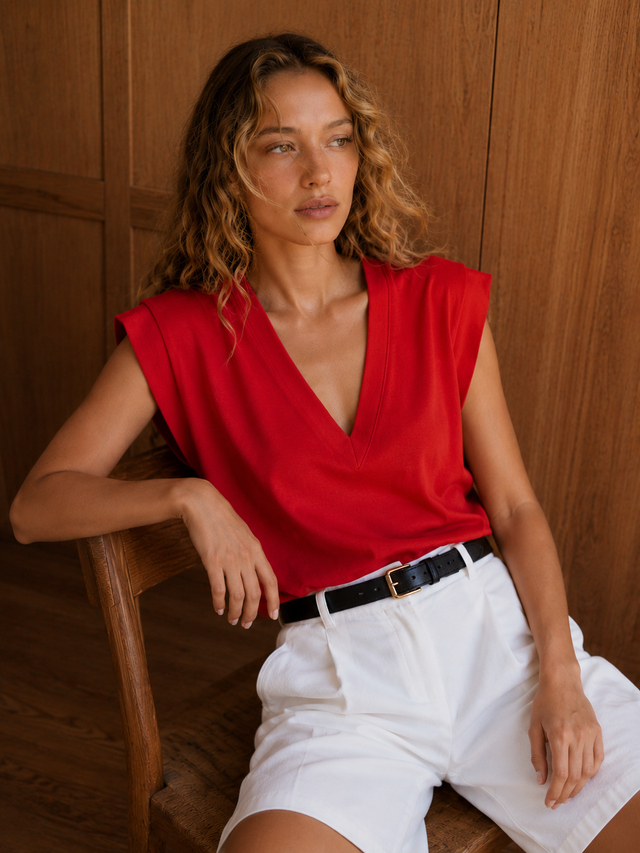 Signature Shoulders V neck
