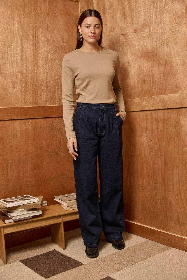 HOS Pleated Straight Denim