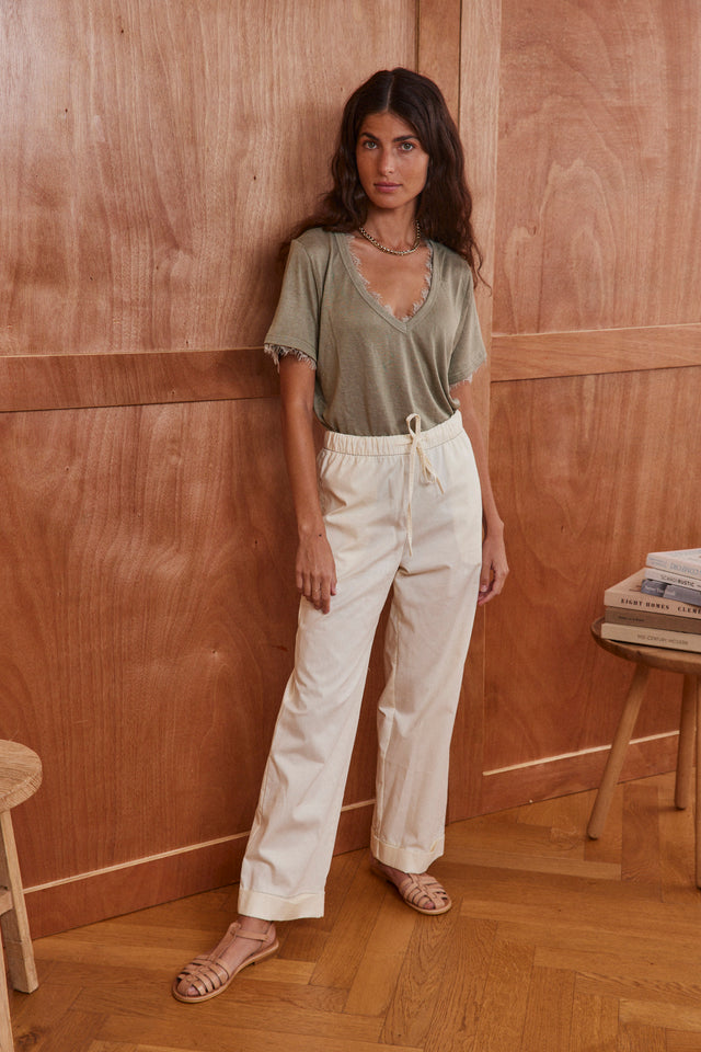 The White Draw-String