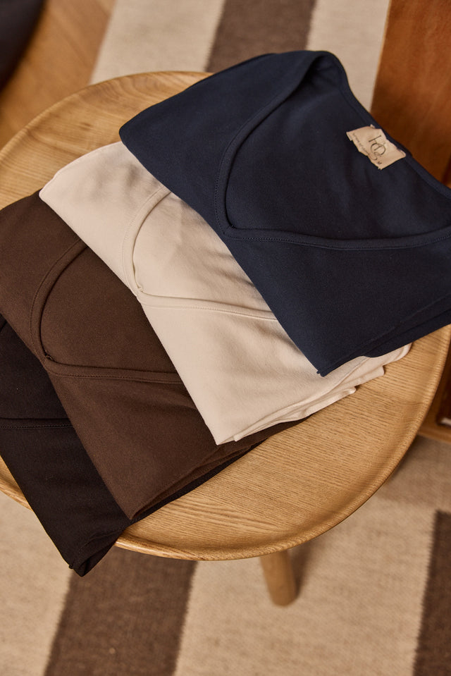 The Sculpted Top - V neck