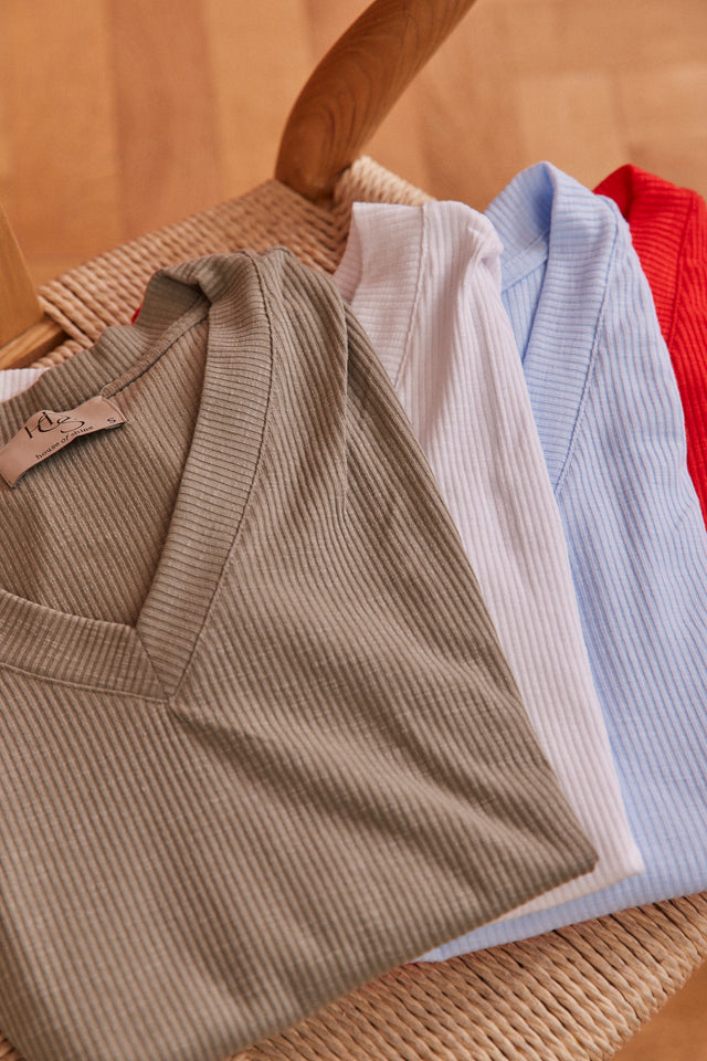 The Royal V-Neck