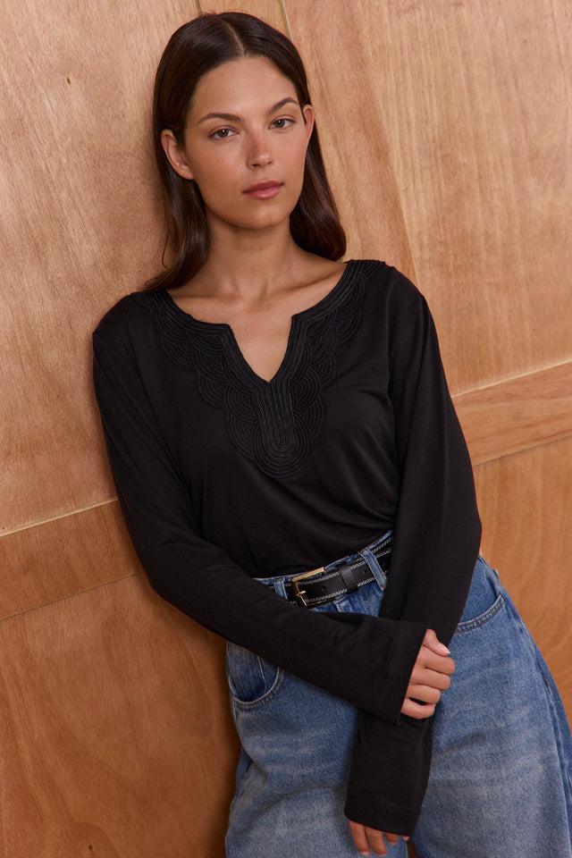 HOS Contour Top