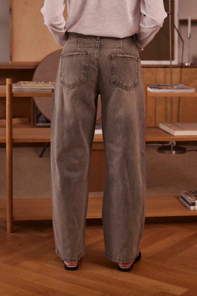 HOS grey balloon denim