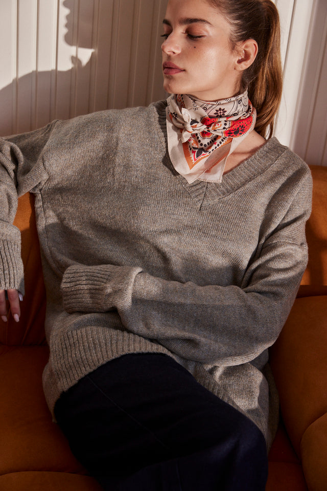 HOS cotton lucky sign scarf