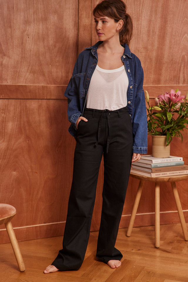 The relaxed tie waist
