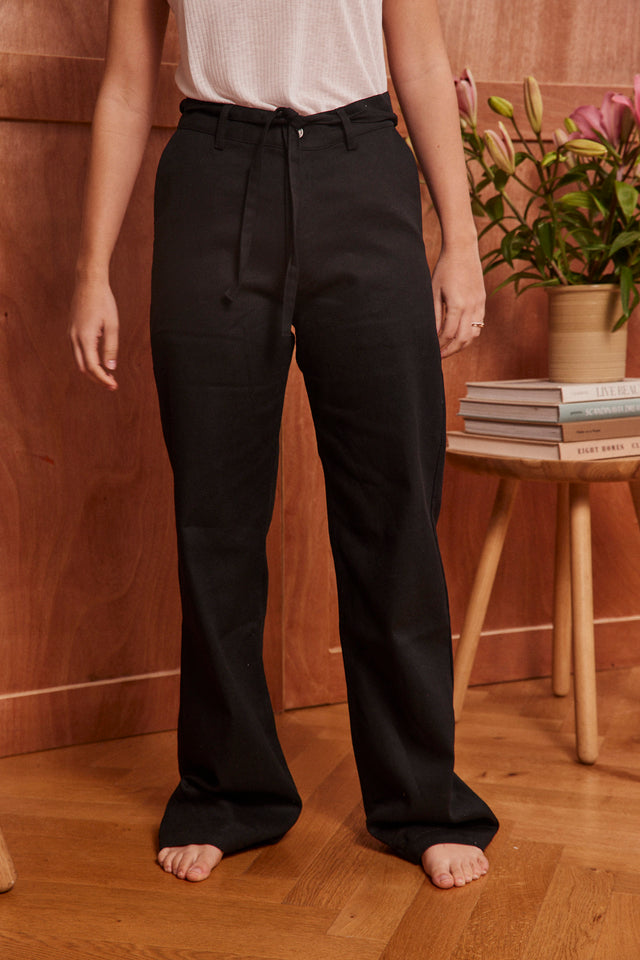 The relaxed tie waist