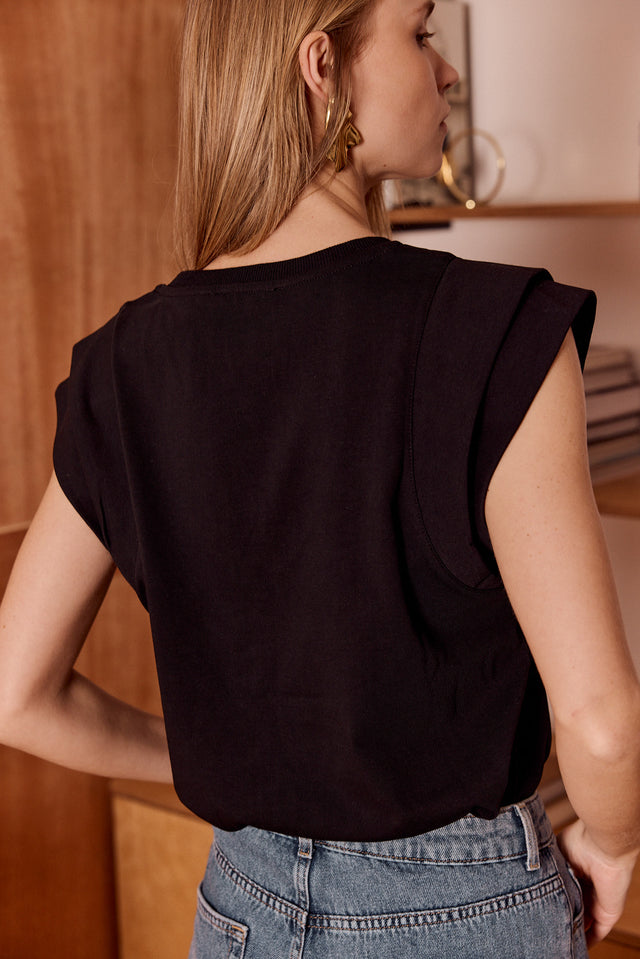 Signature Shoulders V neck