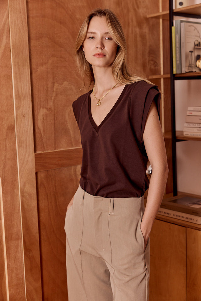 Signature Shoulders V neck