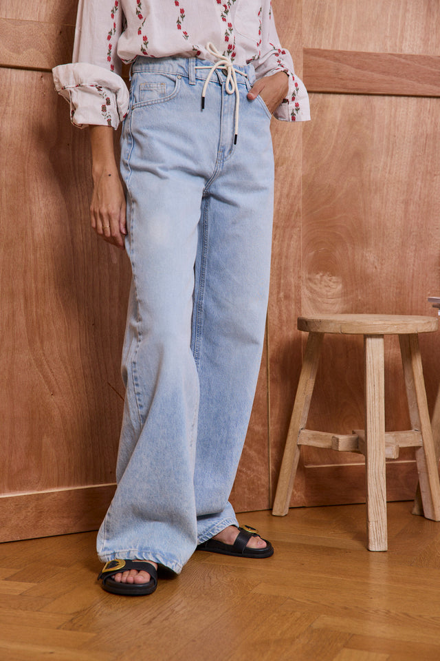 The Classic Tie Waist