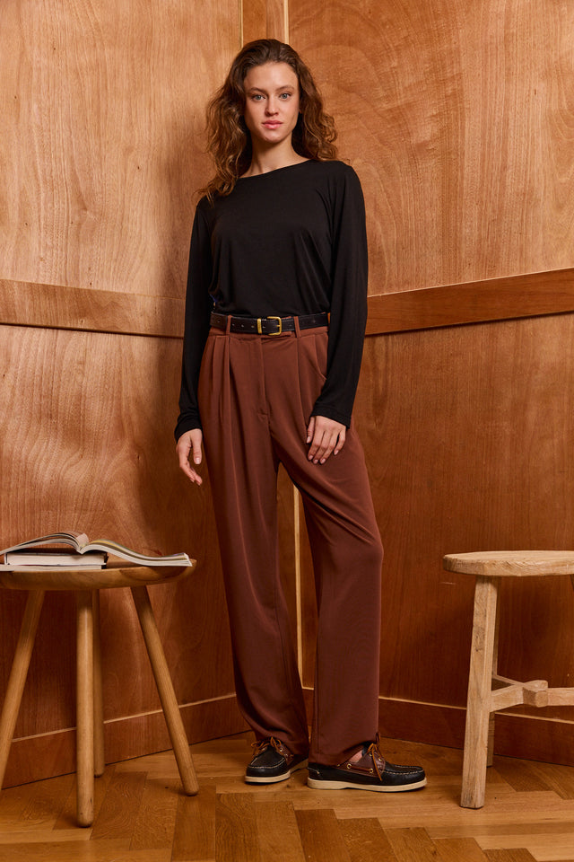 Loose Flow-Form Trousers