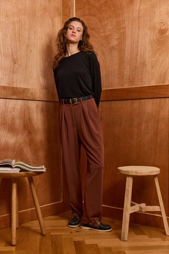 Loose Flow-Form Trousers