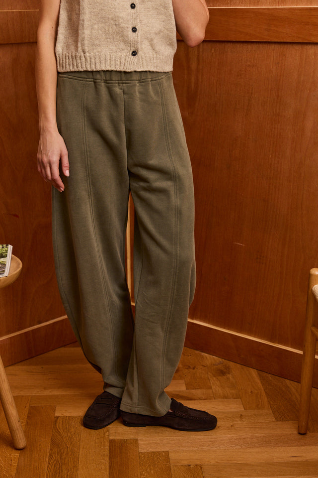 Premium LuxFlow Barrel Pants