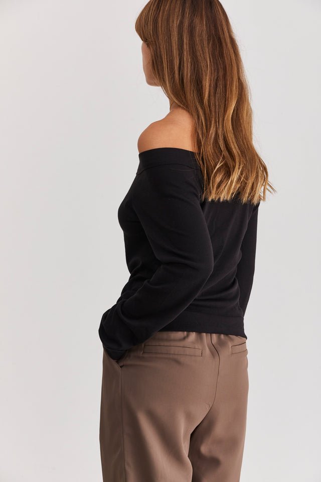 Off Shoulder Must Have