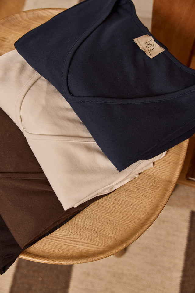 The Sculpted Top - V neck