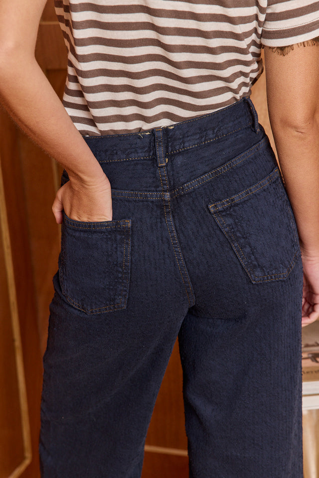 HOS Grainy Denim