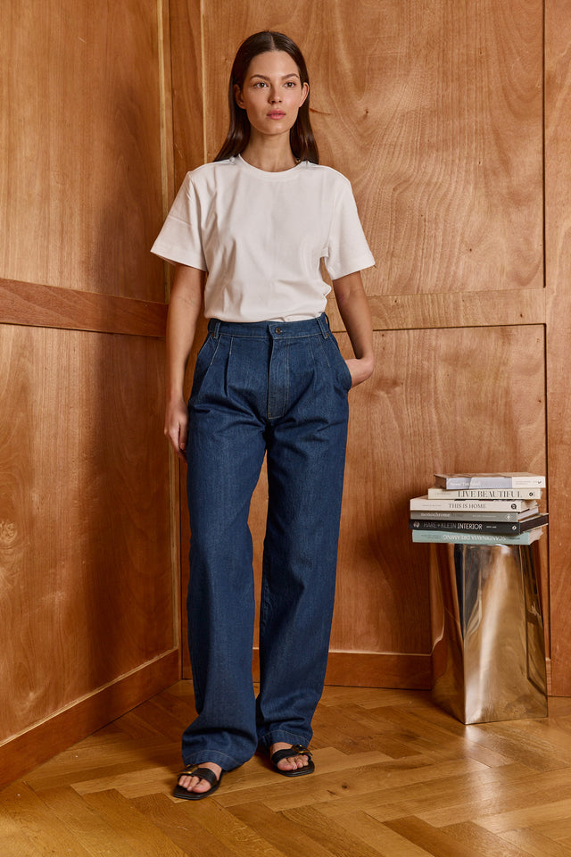 HOS Pleated Straight Denim