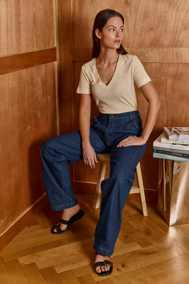 HOS Second Skin V-Neck Tee