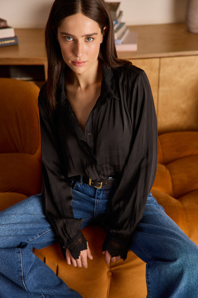 Silky Femme Blouse