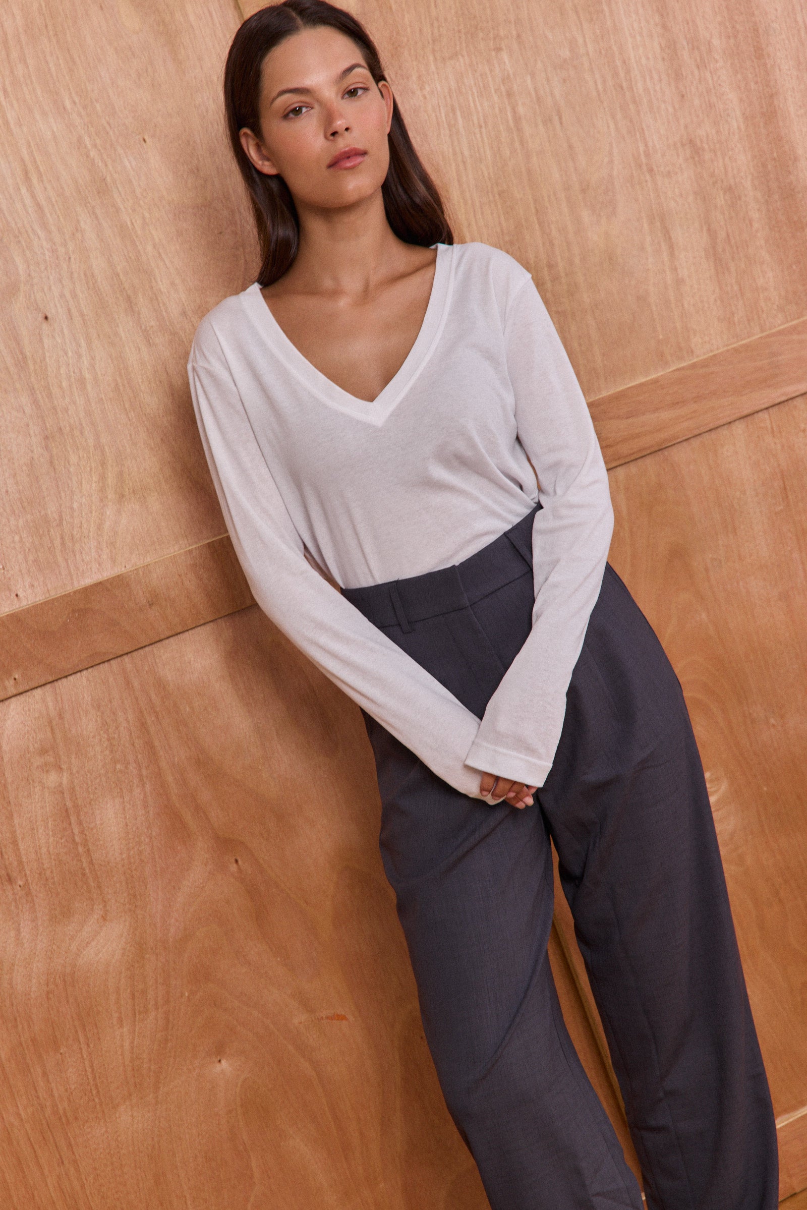 HOS Second Skin V-Neck