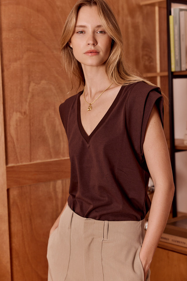Signature Shoulders V neck