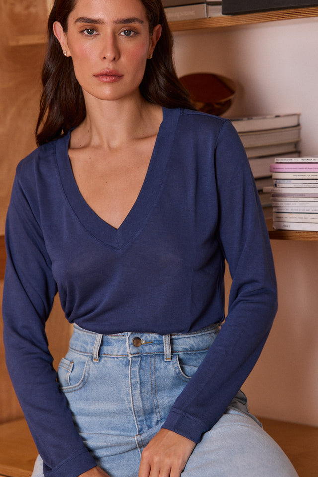 Essential V Neck