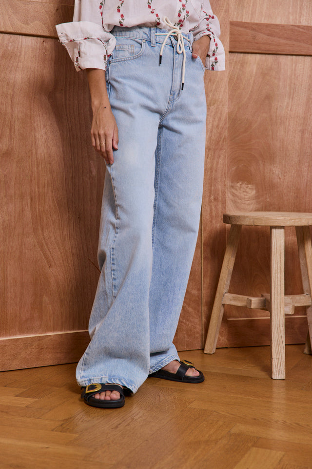 The Classic Tie Waist