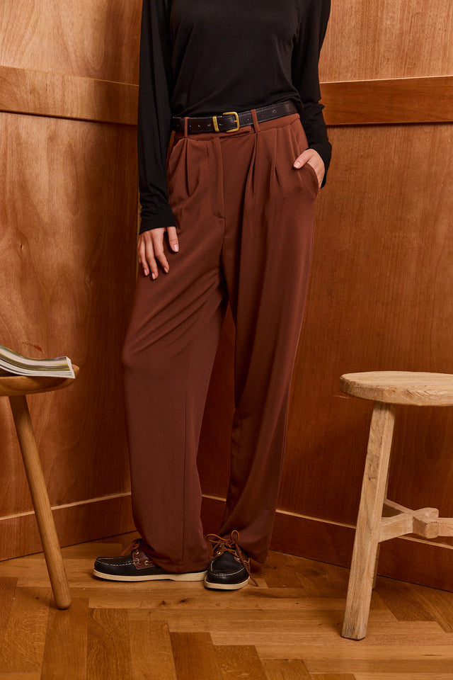 Loose Flow-Form Trousers